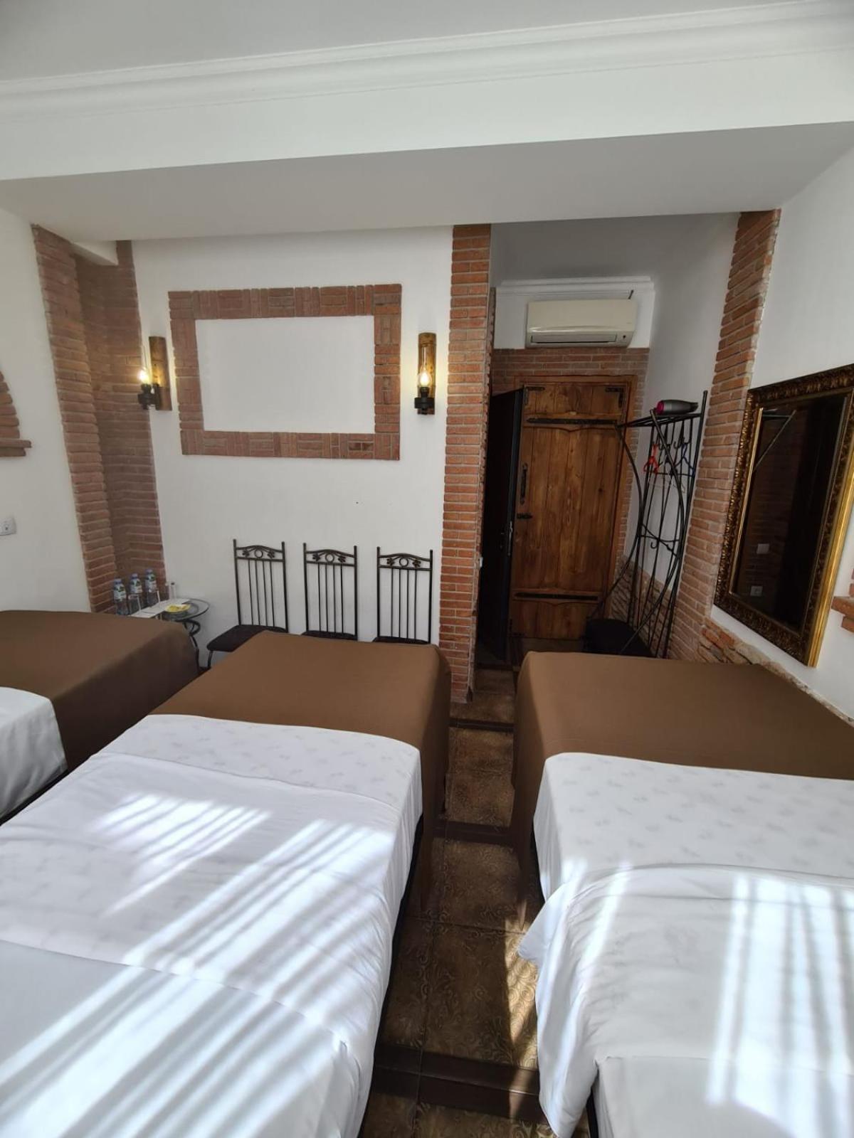 Janashia Boutique Hotels ティビリシ エクステリア 写真